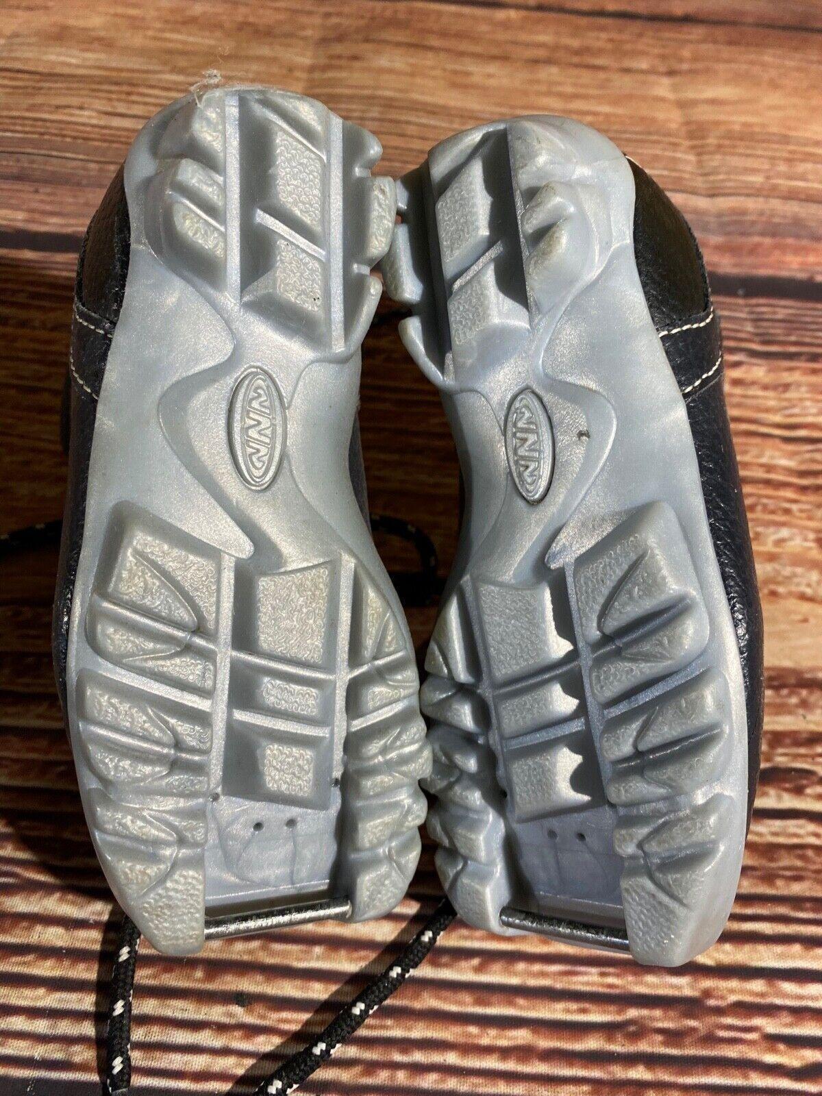 Madshus Holm Cross Country Ski Boots Classic NNN EU 25 US 8 Kids 150mm M279