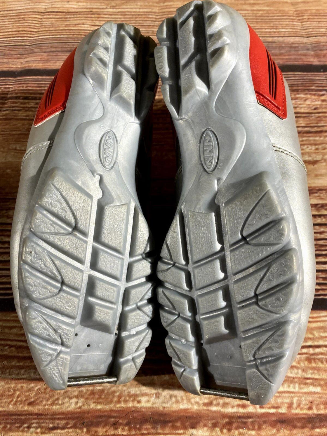 Alpina ST10jr Nordic Cross Country Ski Boots Size EU37 US5.5 for NNN 3175