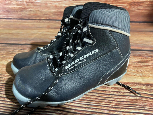 Madshus Holm Cross Country Ski Boots Classic NNN EU 32 US 1.5 Kids 190mm M272