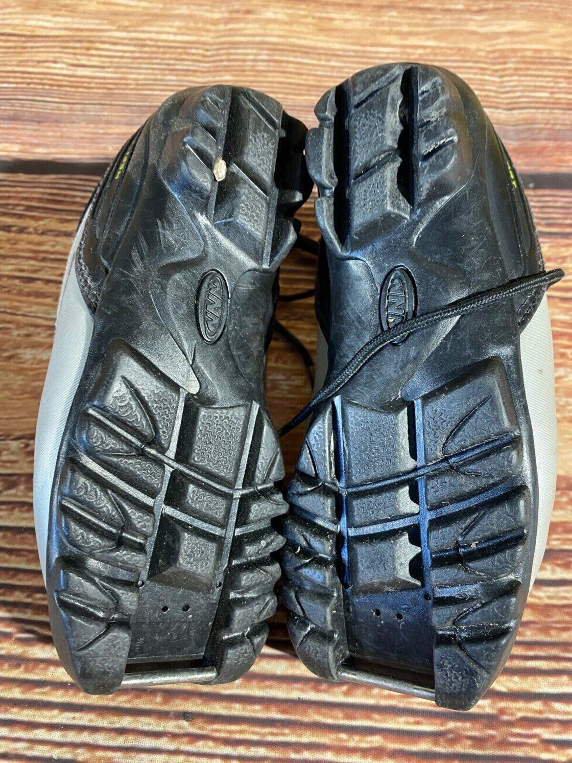 Fischer XJ Sprint Nordic Cross Country Ski Boots Kids Size EU30 US12 NNN F-621