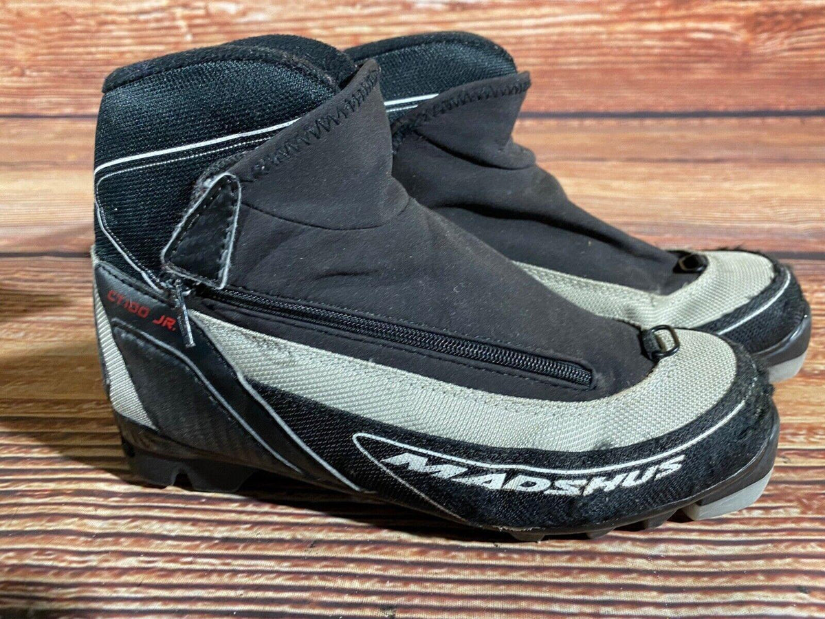 Madshus CT100jr Cross Country Ski Boots Classic NNN EU 35 US 3 Kids 230mm M305