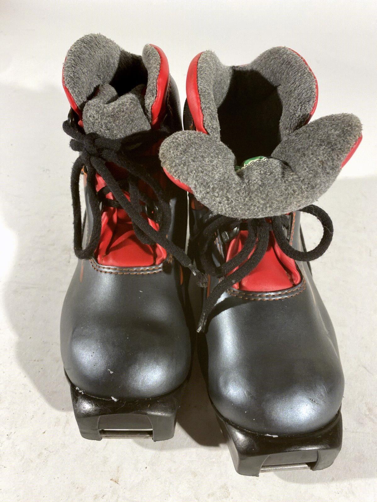 Salomon Cross Country Ski Boots Classic SNS Profil EU 29 US 11.5 Kids 175mm S119