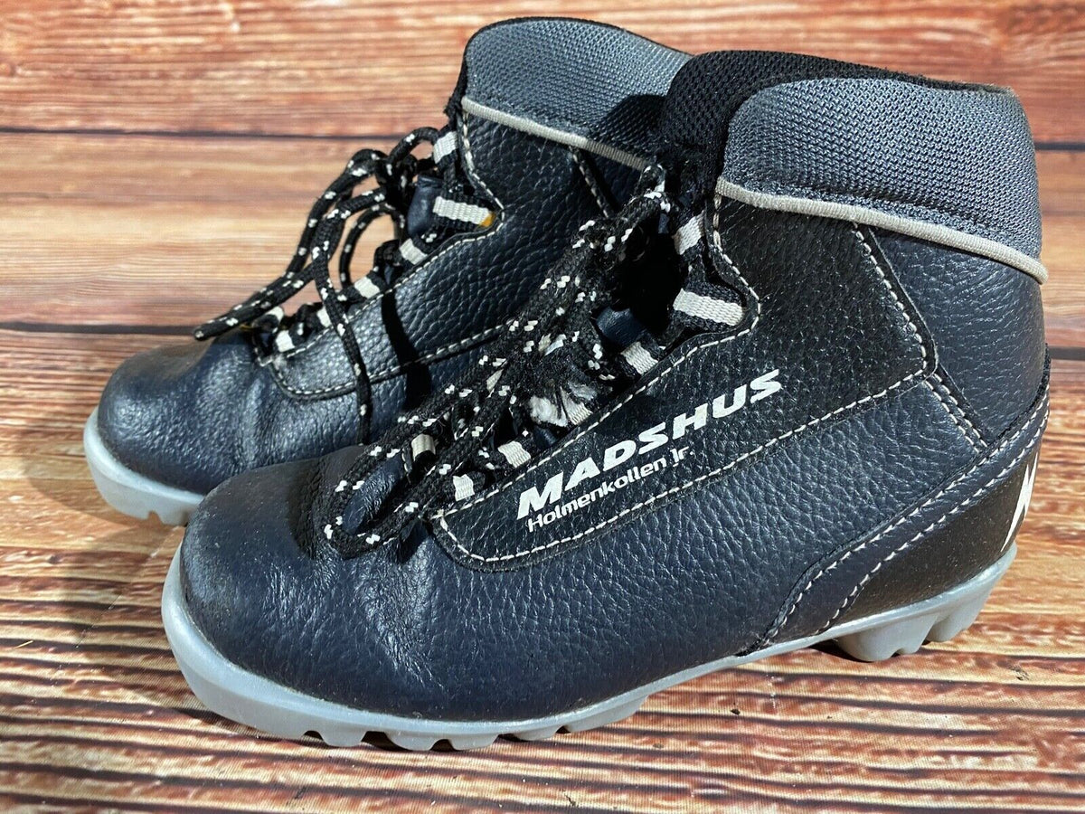 Madshus Holm Cross Country Ski Boots Classic NNN EU 32 US 1.5 Kids 190mm M316