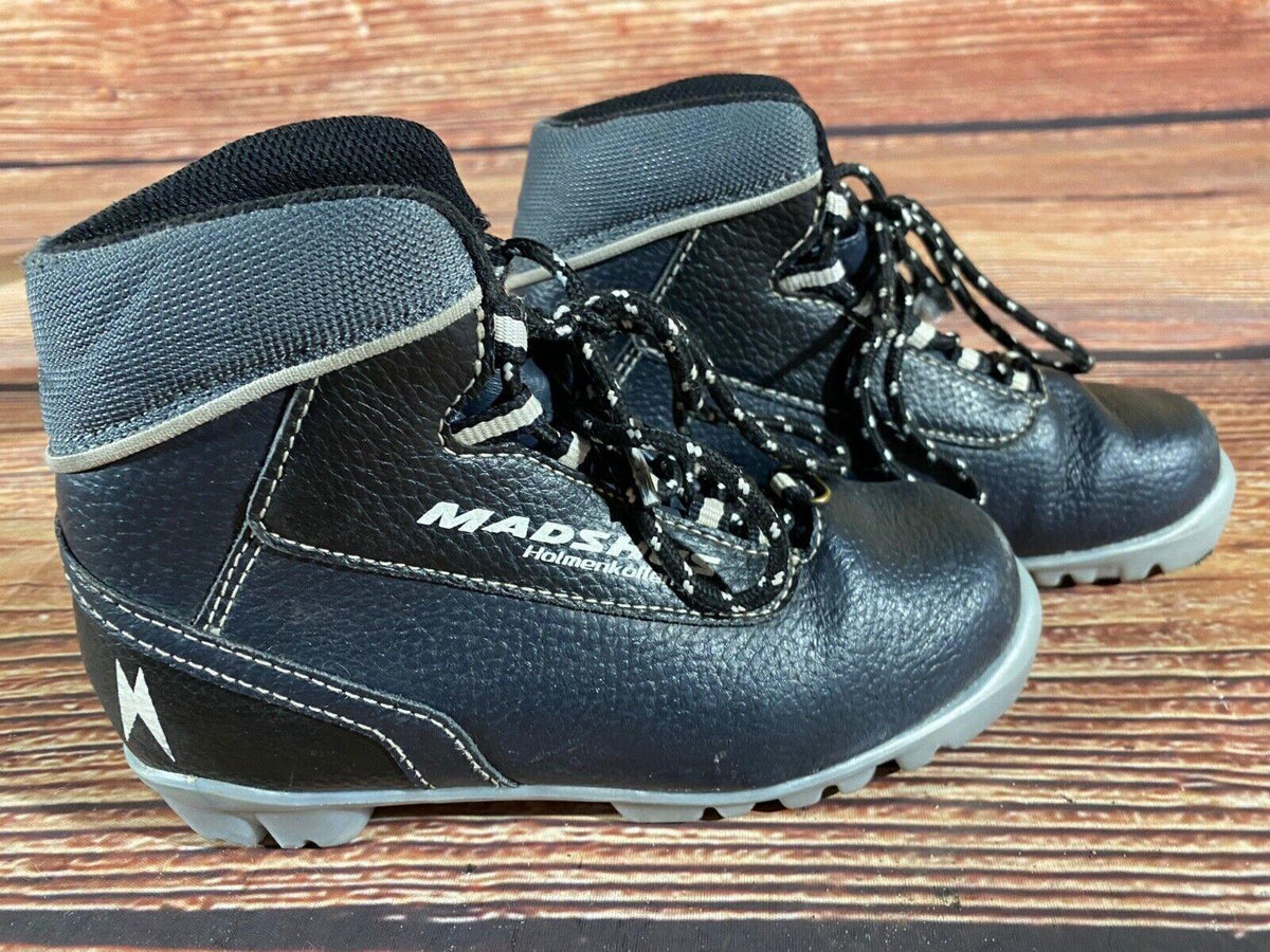 Madshus Holm Cross Country Ski Boots Classic NNN EU 32 US 1.5 Kids 190mm M316