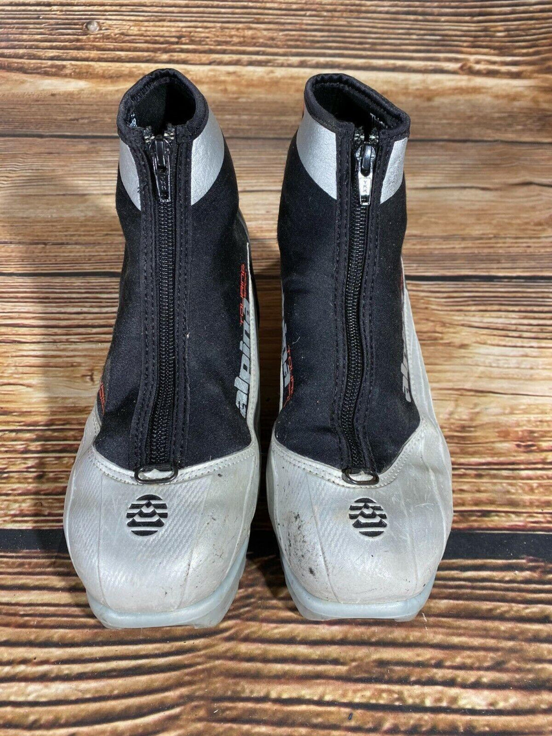 ST10JR Cross Country Ski Boots Classic Size EU37 US5 NNN Rottefella 3190