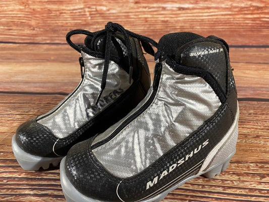 Madshus Super Race Cross Country Ski Boots Classic NNN EU 28 US 10.5 Kids M329