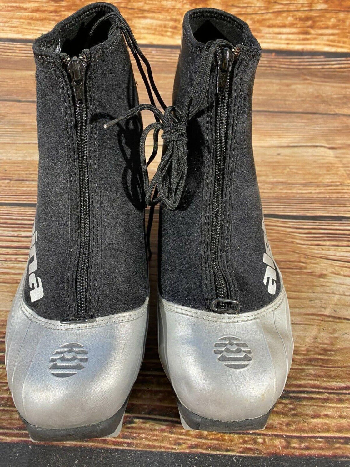 Alpina T10 Nordic Cross Country Ski Boots Size EU41 US8 NNN bindings 3206