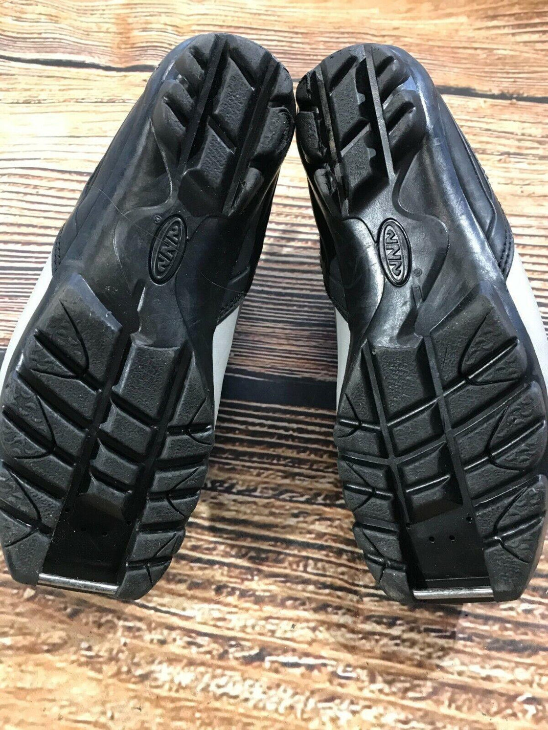 Fischer XJ Sprint Cross Country Classic Ski Boots Size EU36 US4.5 NNN 1467