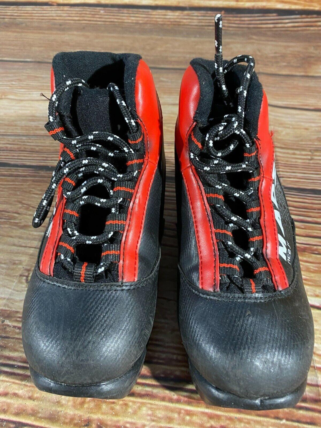 Madshus NC2 Jr Cross Country Ski Boots Size EU29 for NNN M-93