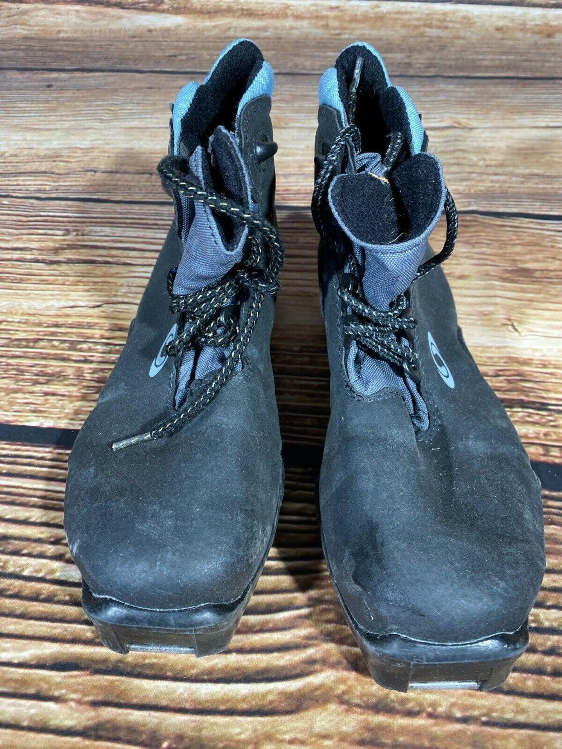 SALOMON Cross Country Ski Boots Size EU39 US7 SNS profil 2286