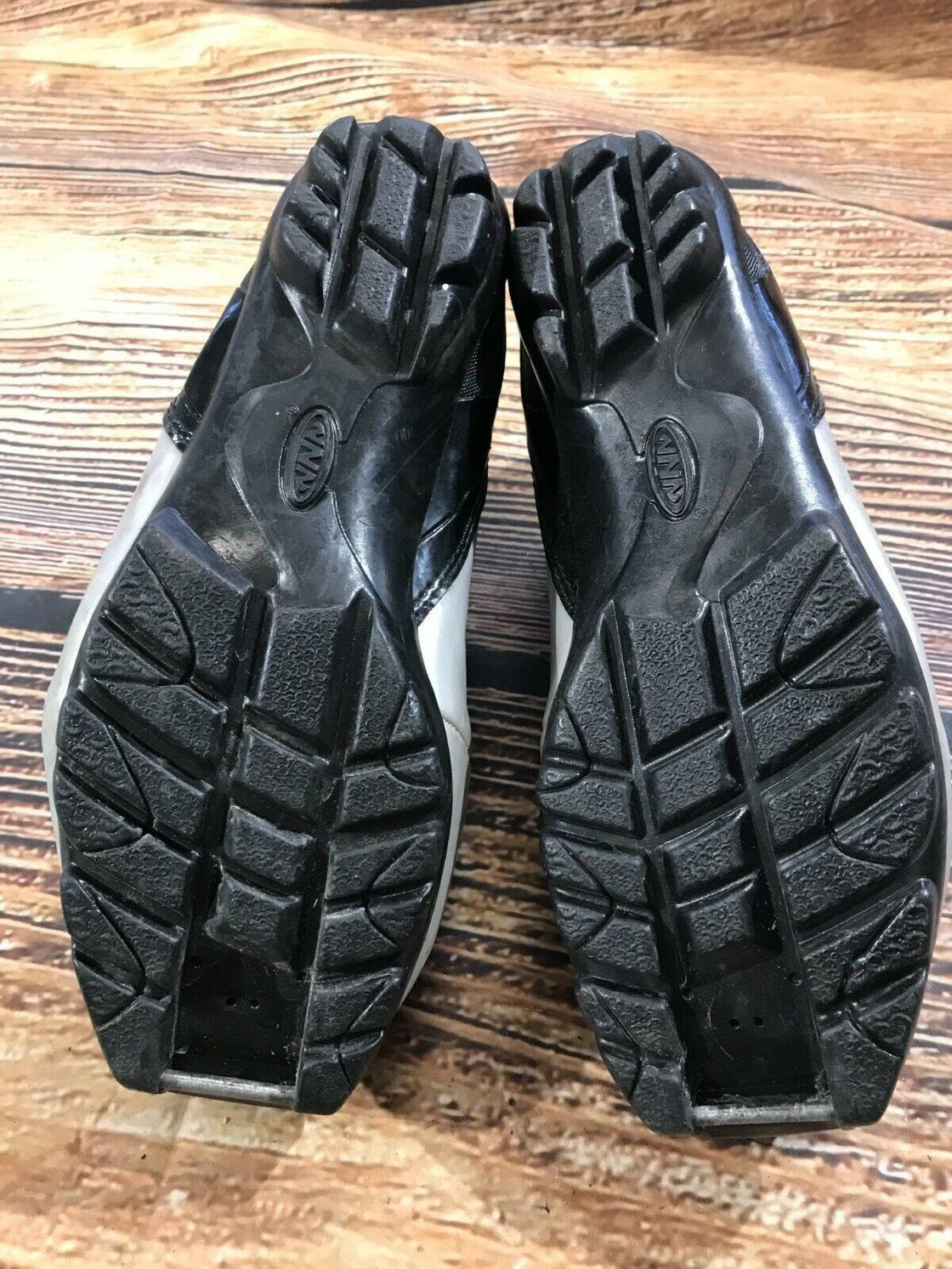 Fischer XJ Sprint Nordic Cross Country Ski Boots Size EU40 US7.5 NNN 1420