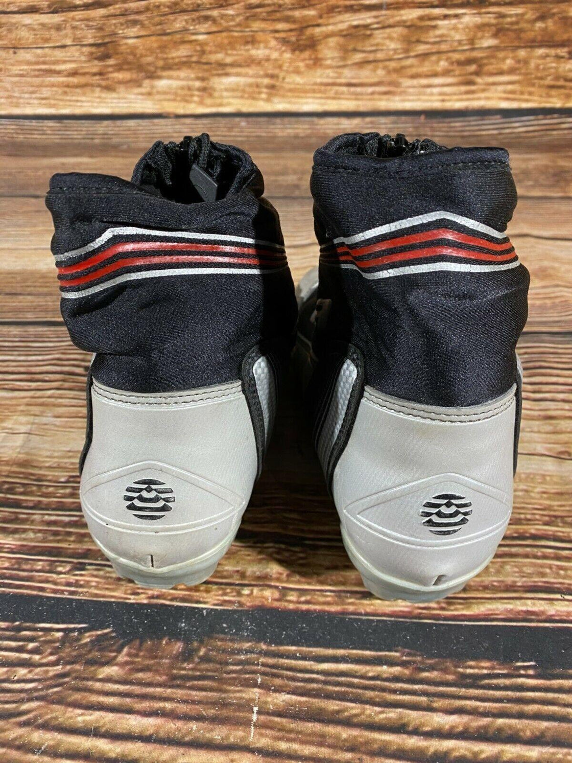 Alpina ST10 Nordic Cross Country Ski Boots Size EU41 US8 NNN bindings 905