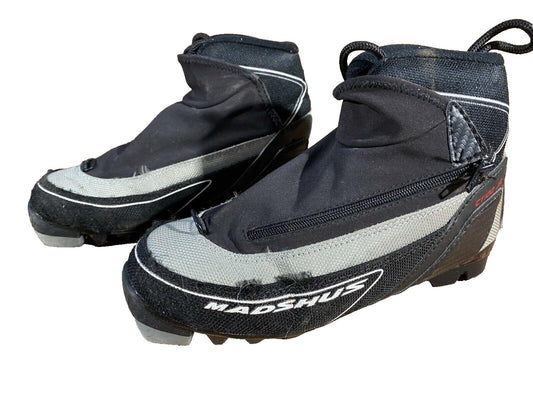 Madshus CT100 Cross Country Ski Boots Classic NNN EU 34 US 3 Kids 224mm M-16