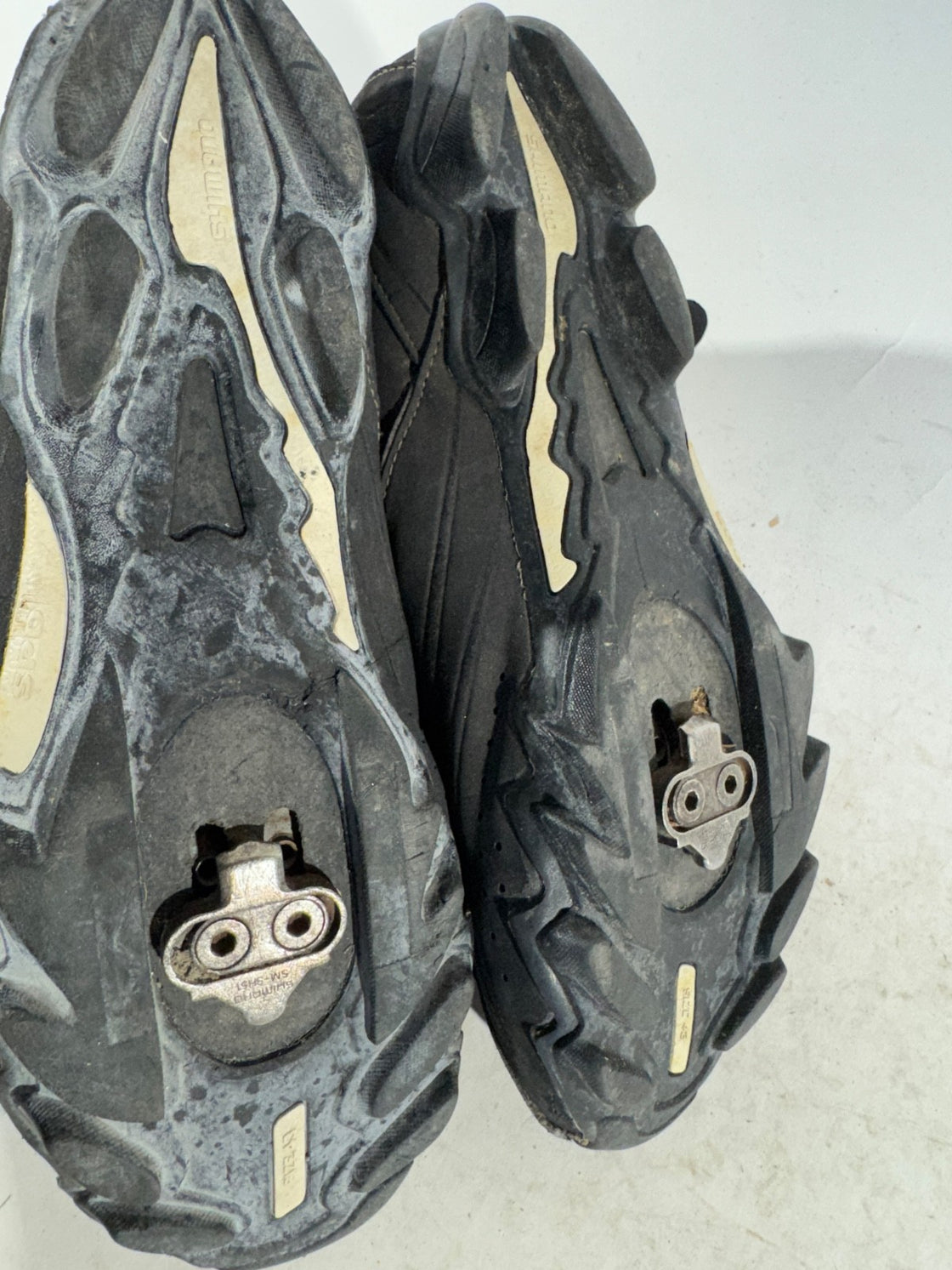 SHIMANO M087 Cycling MTB Shoes Mountain Bike EU43 US8.9 UK8 Mondo 272 cs 1276