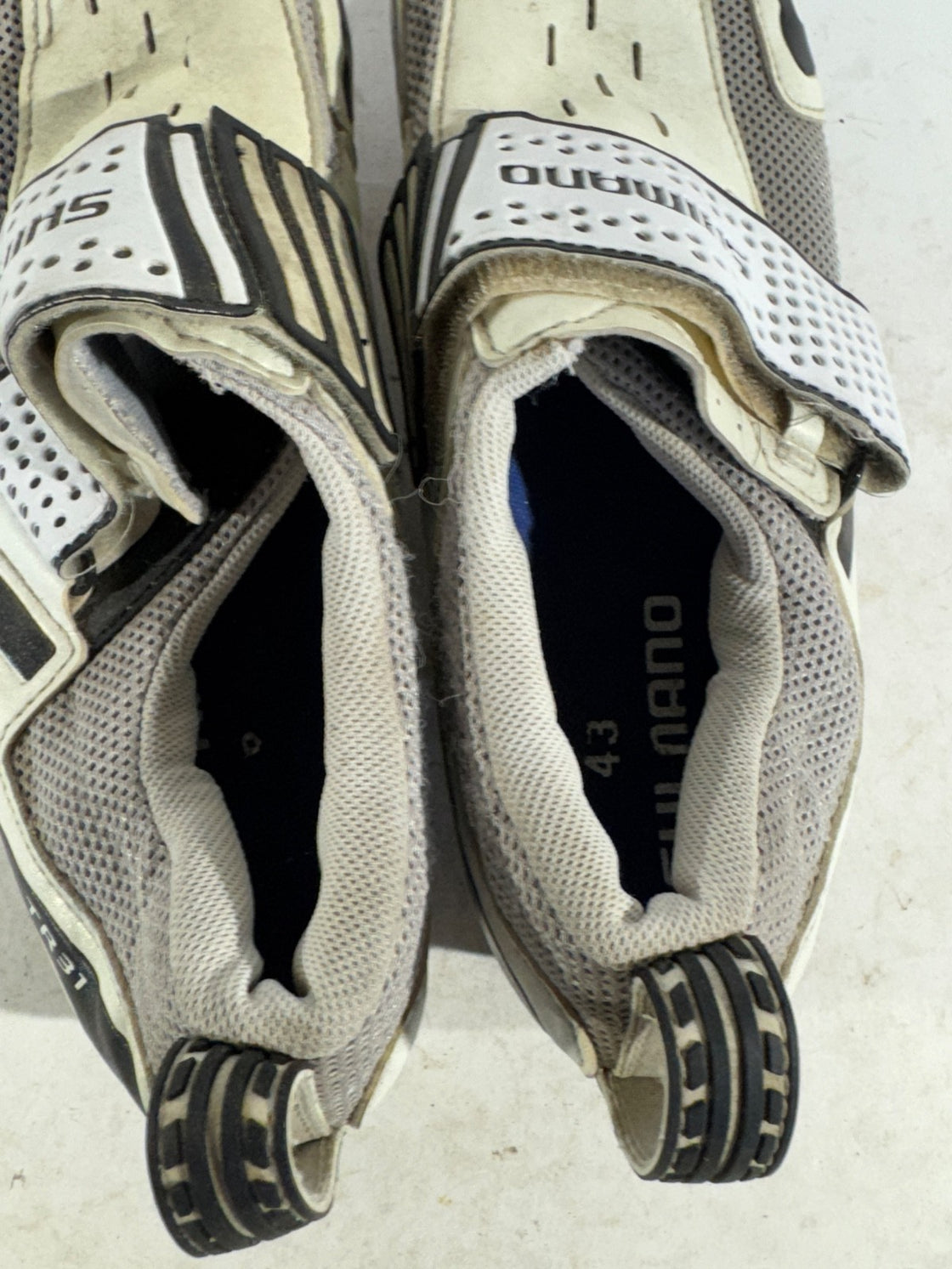 SHIMANO TR31 Triathlon Road Cycling Shoes EU43 US8.9 UK8 Mondo 272 cs 1312