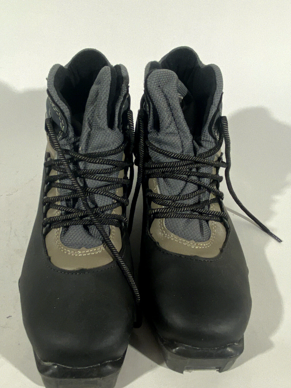 SALOMON Nordic Cross Country Ski Boots Size EU38 US5.5 SNS Profil 1363