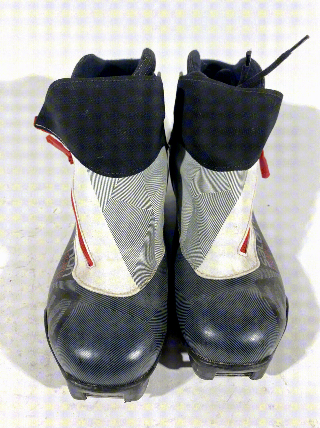 SALOMON Classic Nordic Cross Country Ski Boots Size EU38 2/3 US6 SNS Pilot 1370