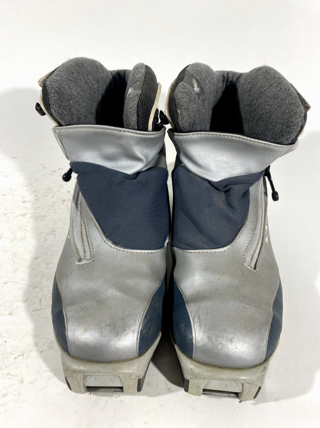 SALOMON Classic Nordic Cross Country Ski Boots Size EU38 2/3 US7 SNS Profil 1393