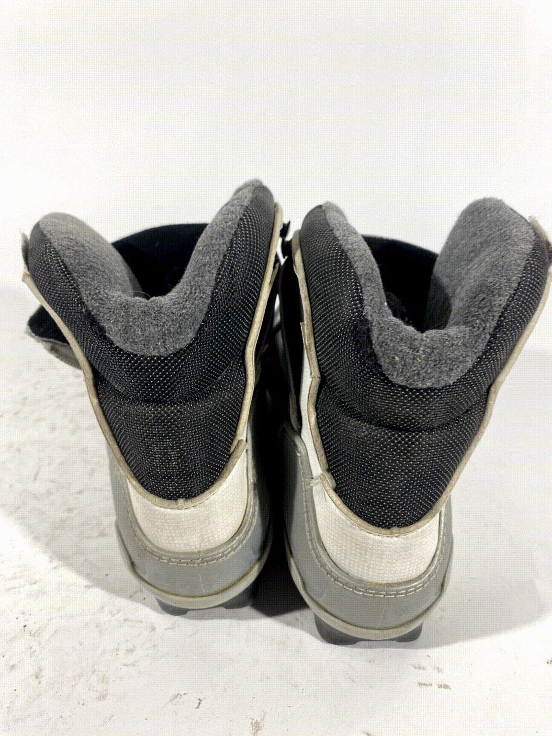 SALOMON Classic Nordic Cross Country Ski Boots Size EU38 2/3 US7 SNS Profil 1393