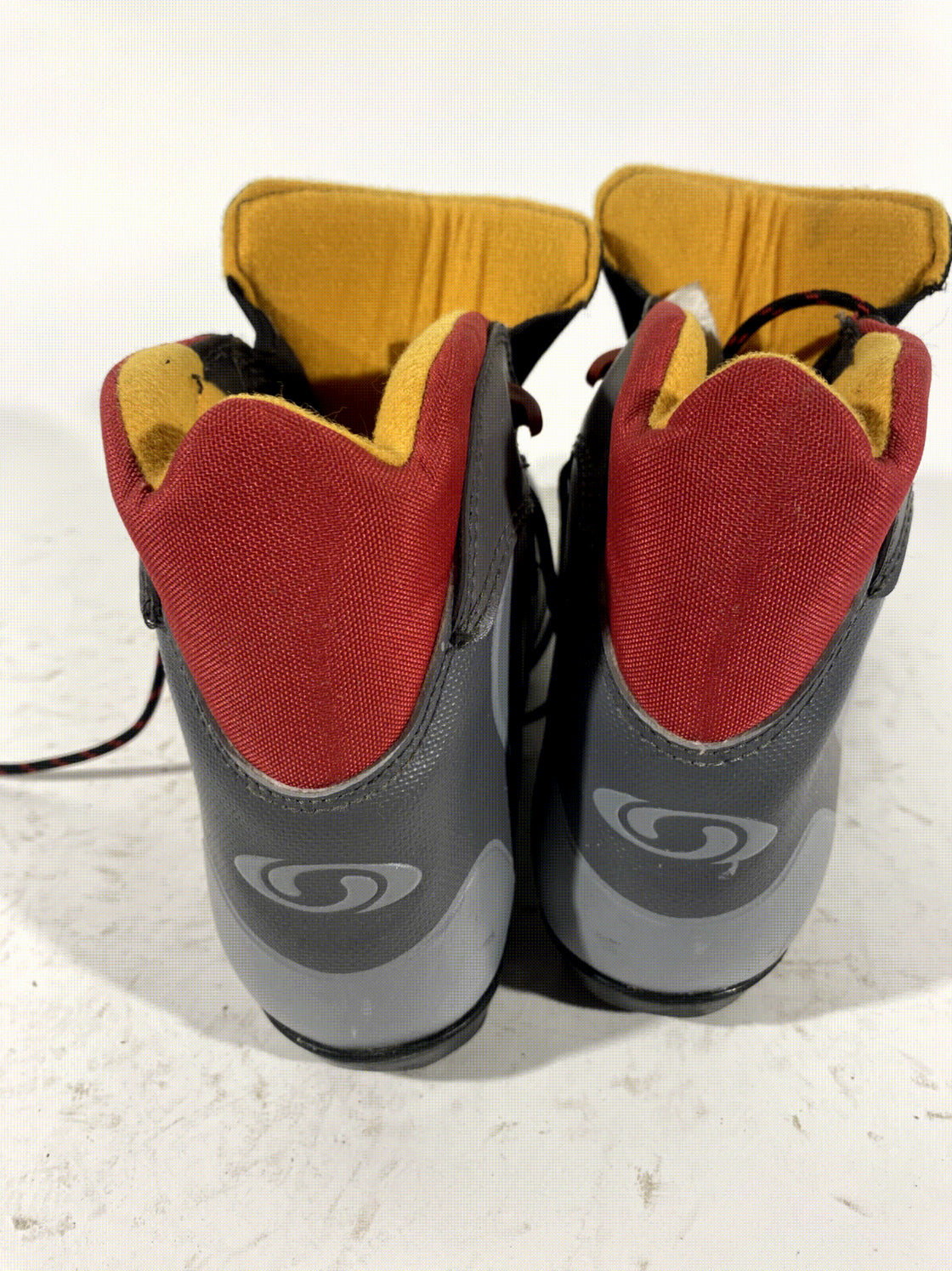 SALOMON Nordic Cross Country Ski Boots Size EU37 US4.5 SNS profil 1408