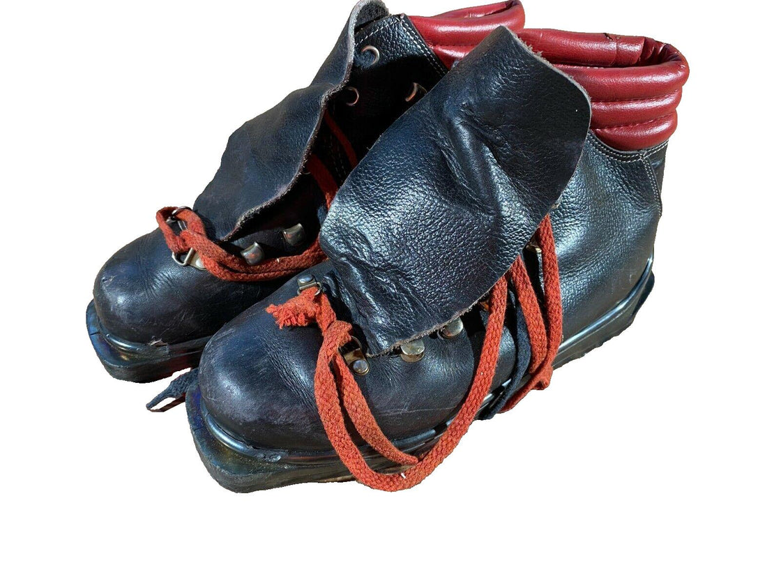 Vintage Alpine Ski Boots Skiing EU38 US5.5 UK4.5 Mondo 240 Cable Bindings KL158