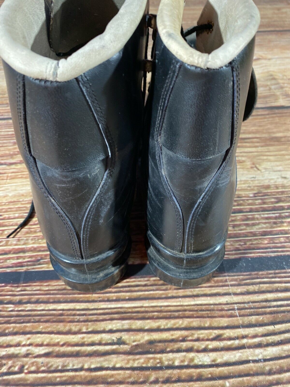 Alpine Ski Boots EU 43 US 9 Vintage 273mm KL147
