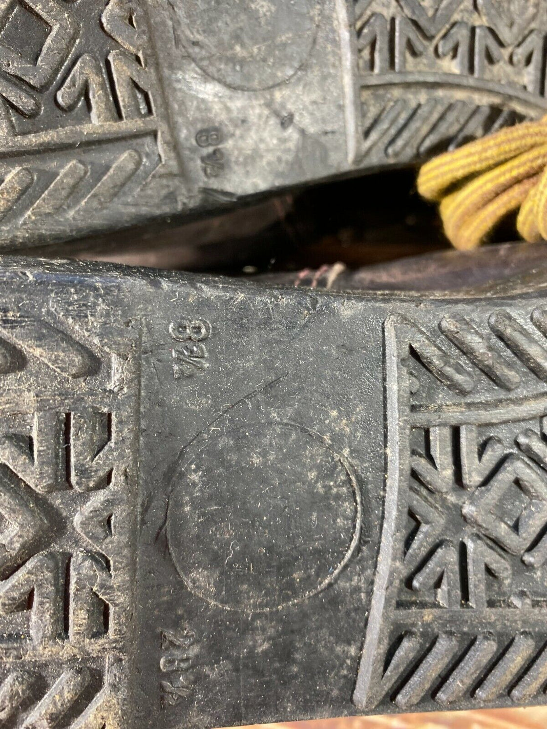 Vintage Leather Alpine Ski Boots EU43, UK9.5 Mondo 270 Cable Bindings KL160