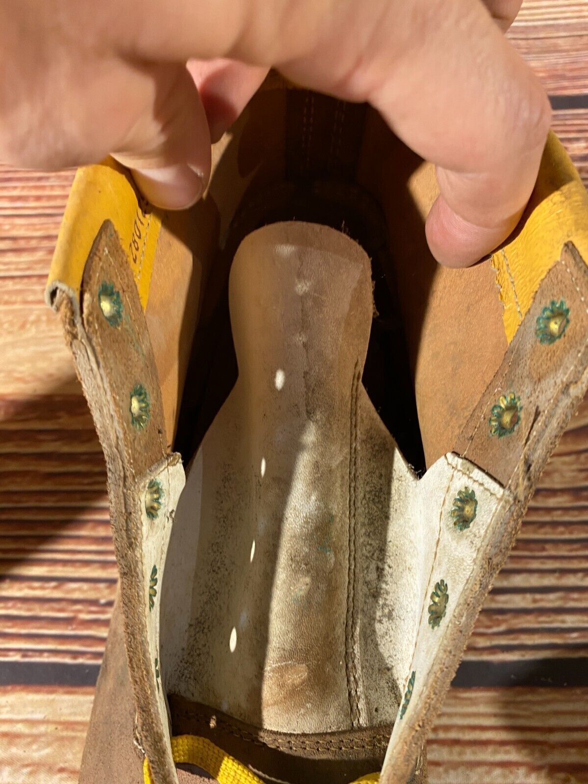 Hiking Boots EU 44 US 10 Vintage KL193
