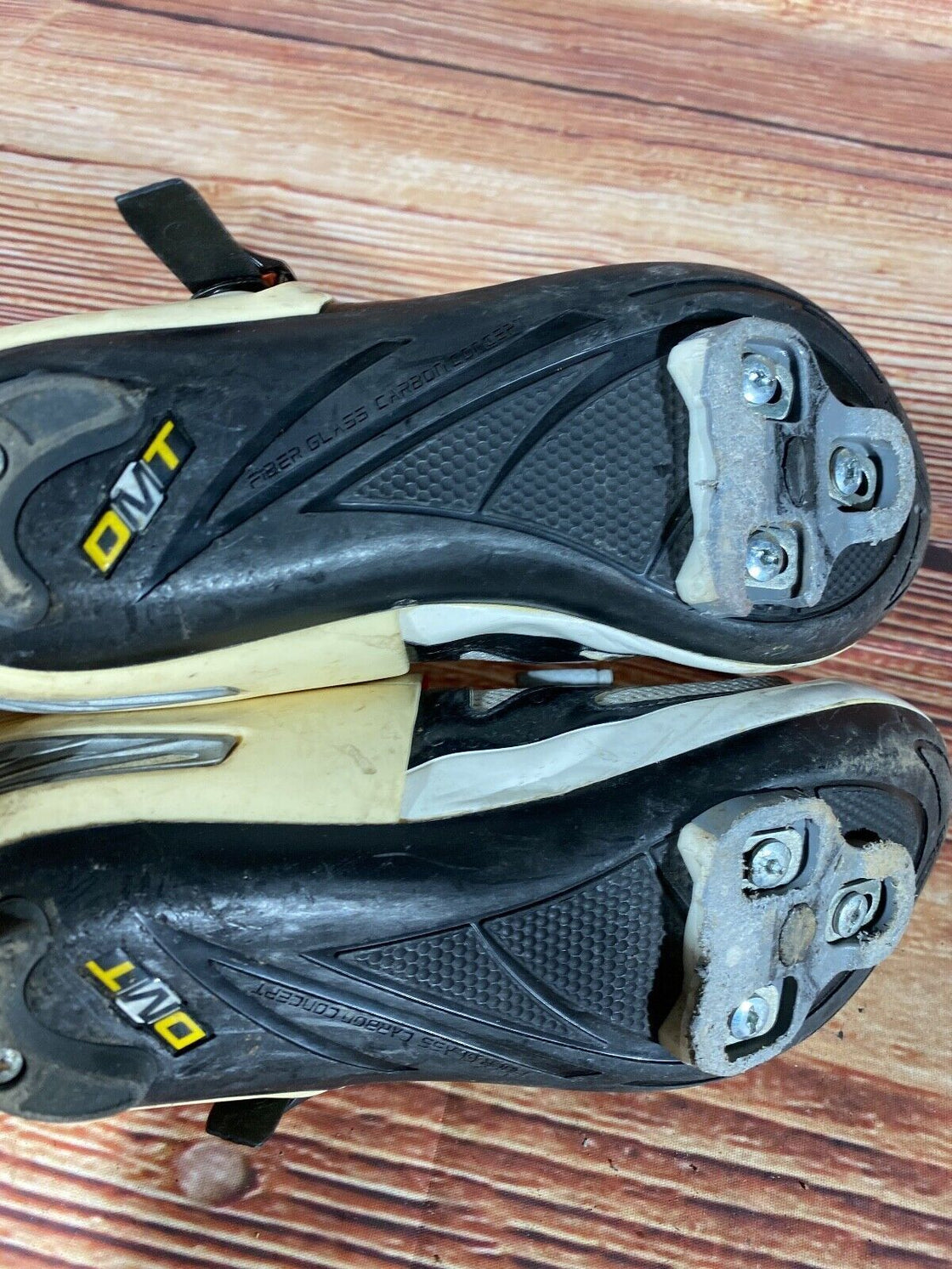 DMT Road Cycling Shoes Size 3 Bolts EU42 US8 Mondo 264 cs795