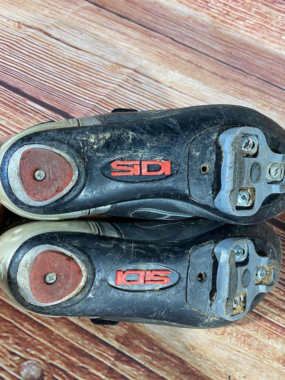 SIDI Carbon Road Cycling Shoes  3 Bolts Unisex Size EU42 US8  Mondo 258 cs875