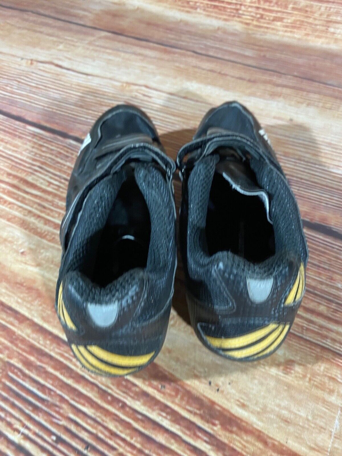 Adidas Road Cycling Shoes 3 Bolts Size EU44 2/3  US10.5 Mondo 285 cs774 Used