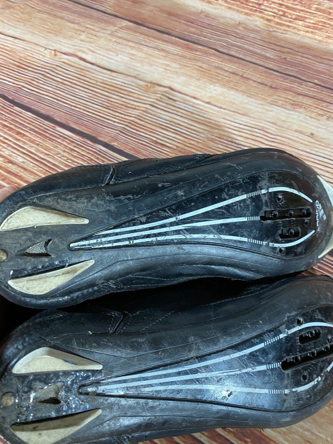 Adidas Road Cycling Shoes 3 Bolts Size EU44 2/3  US10.5 Mondo 285 cs774 Used