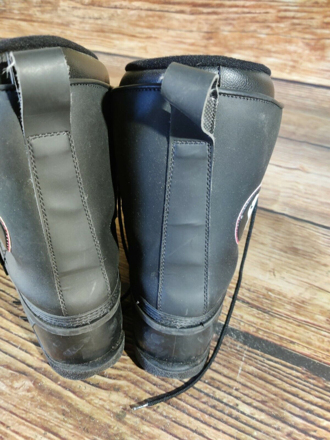 Snowboard Boots Size EU42, US9, UK8, Mondo 268 mm D