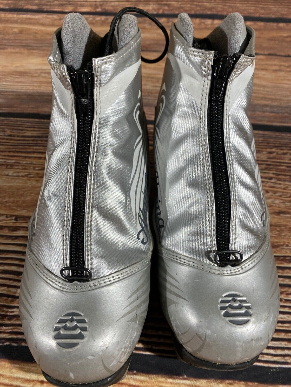 Alpina Eve28G Nordic Cross Country Ski Boots Size EU36 US4.5 for NNN 822