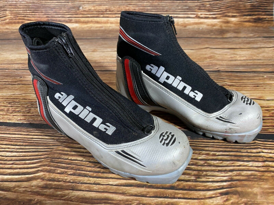 Alpina ST10 Nordic Cross Country Ski Boots Size EU38 US6 for NNN 800
