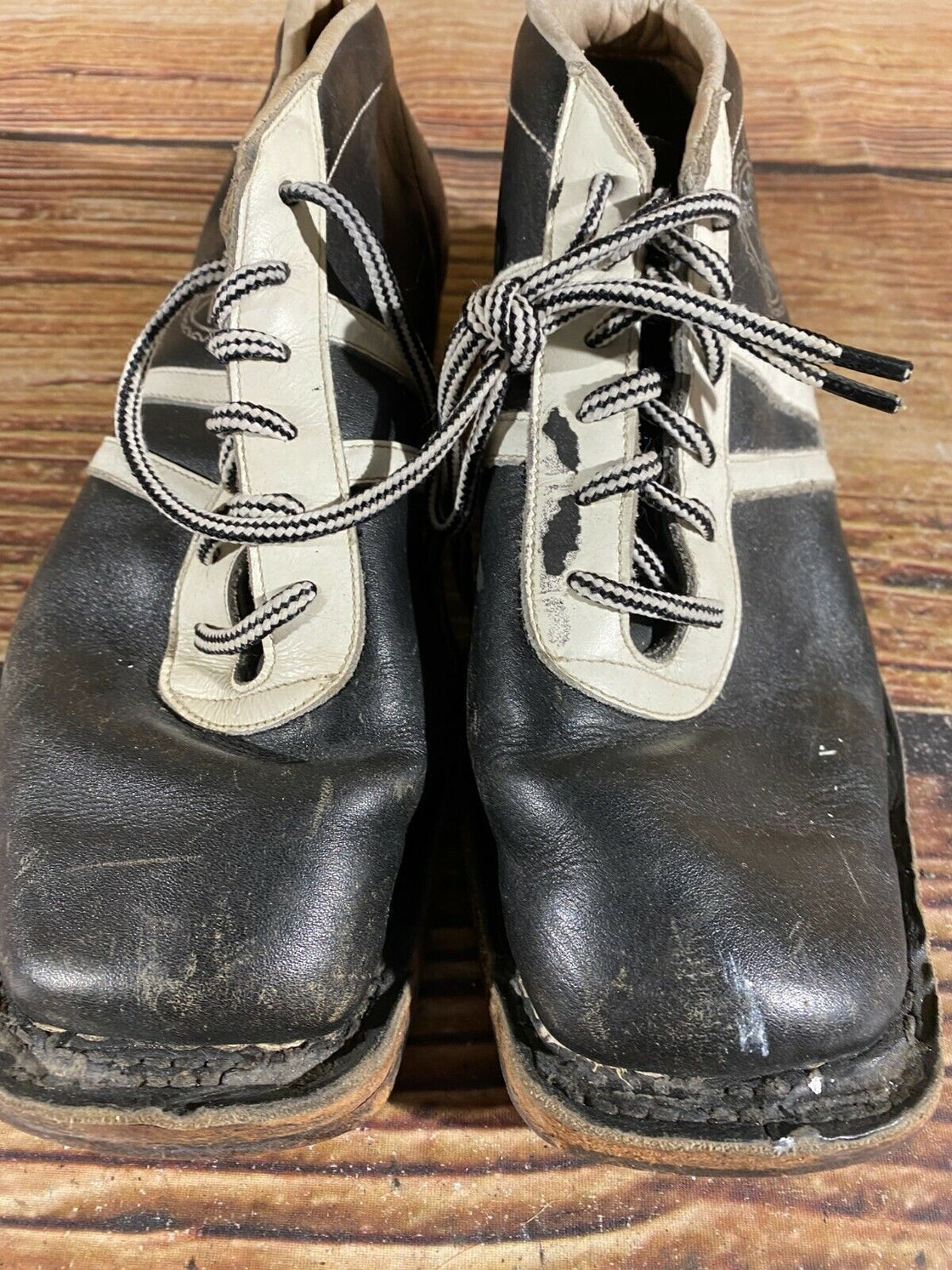 Varegg Vintage Nordic Norm Cross Country Ski Boots Size EU38 US6 NN 75mm