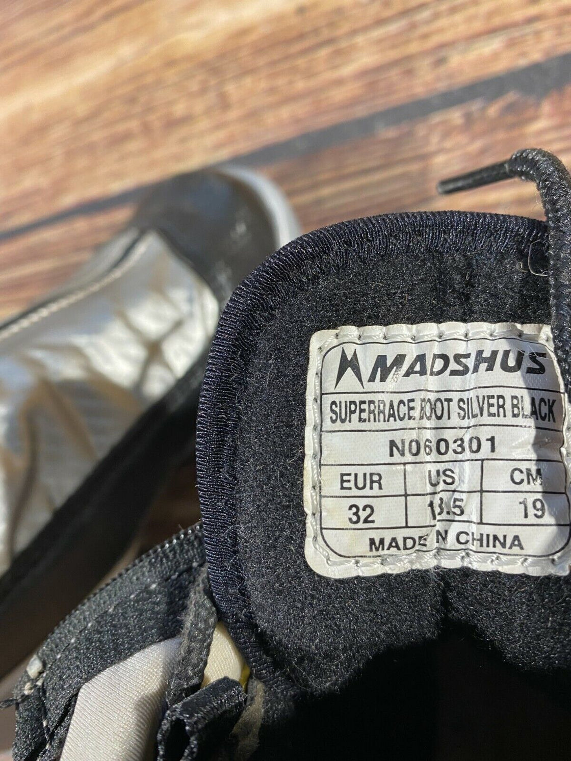 Madshus Super Race Jr Cross Country Ski Boots Size EU32 for NNN M-156