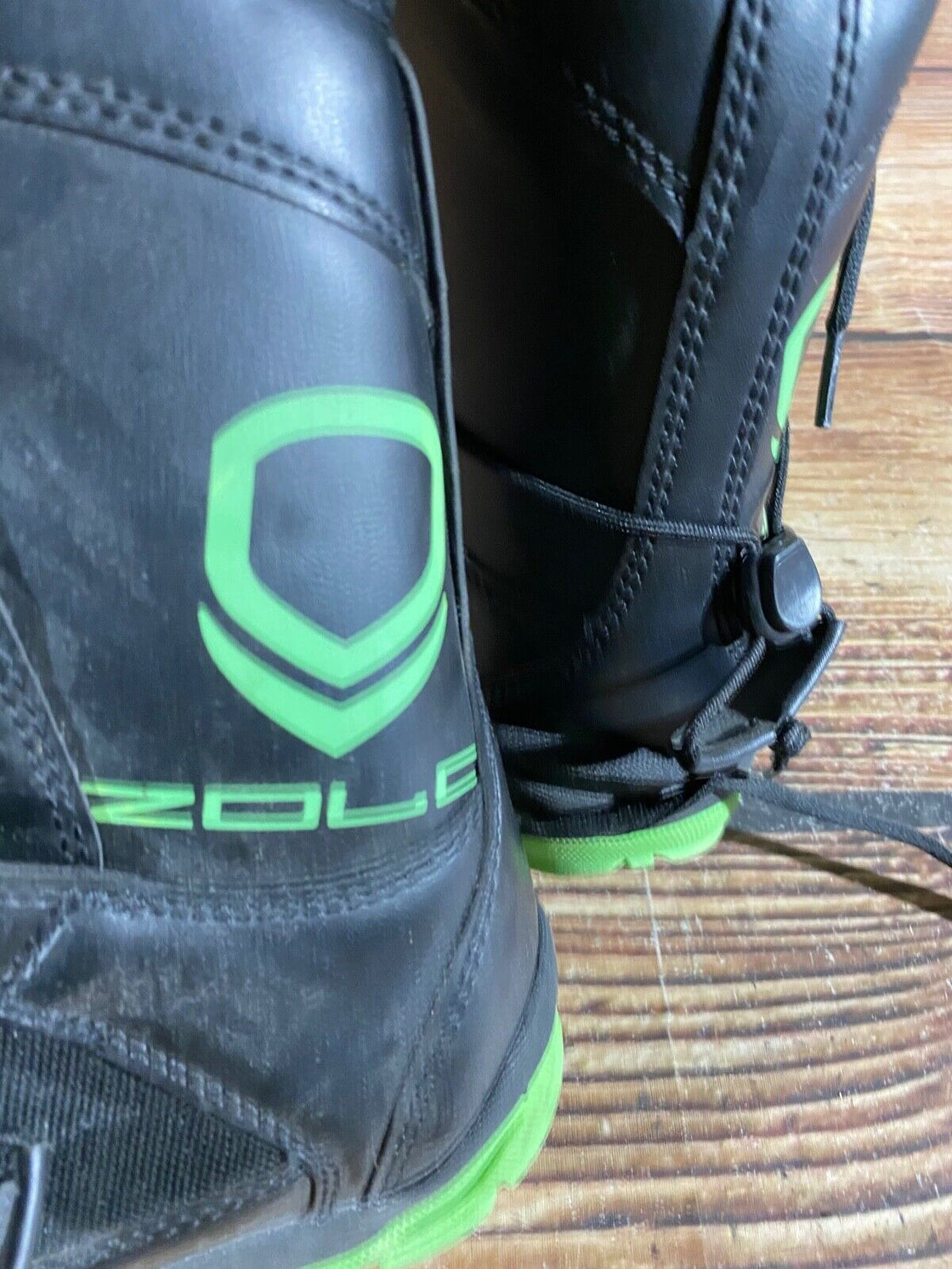 ZOLO Snowboard Boots Size EU35, US4, UK3, Mondo 215 mm C