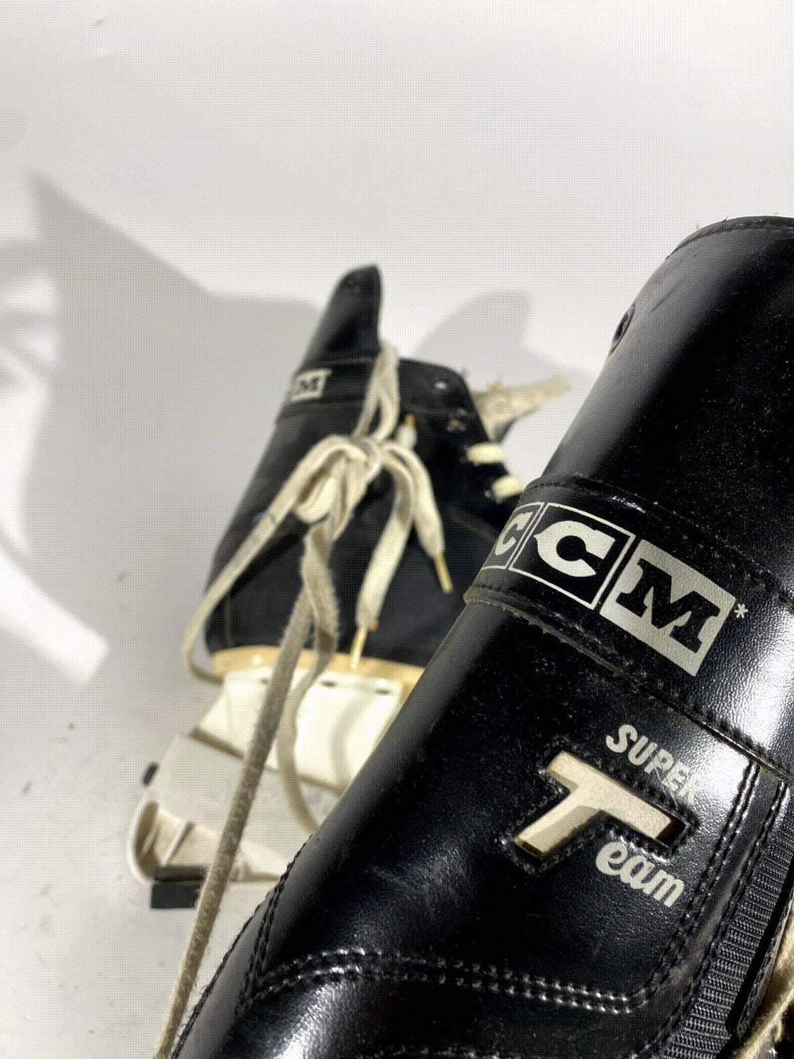 CCM Super Team Ice Skates Ice Hockey Shoes Size US11.5 EU45 Mondo 288 IS90