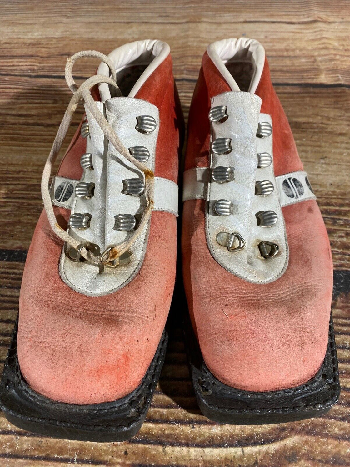 Nordpol Vintage Nordic Norm Cross Country Ski Boots Size EU37 US5.5 NN 75mm