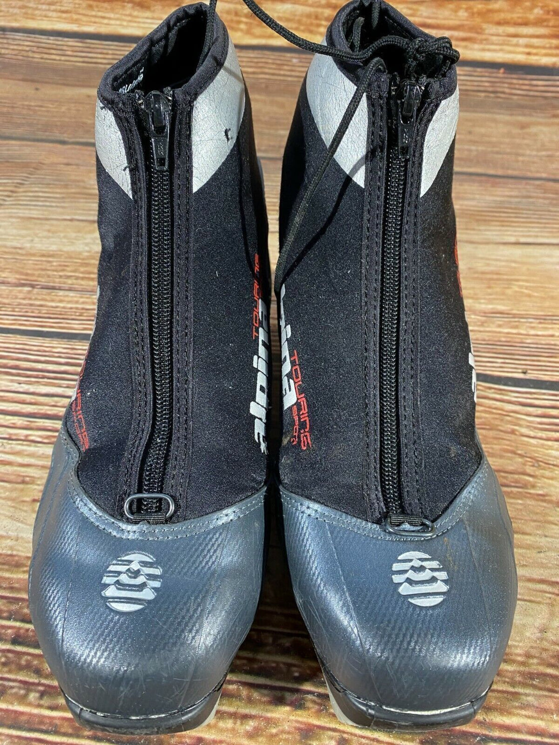 Alpina ST10 Nordic Cross Country Ski Boots Size EU41 US8 NNN bindings 601