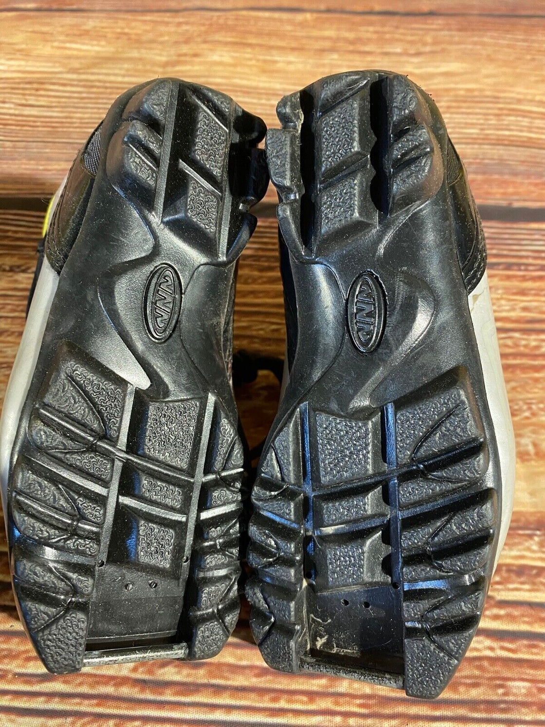 Fischer XJ Sprint Nordic Cross Country Ski Boots Kids Size EU28 US10.5 NNN F-618
