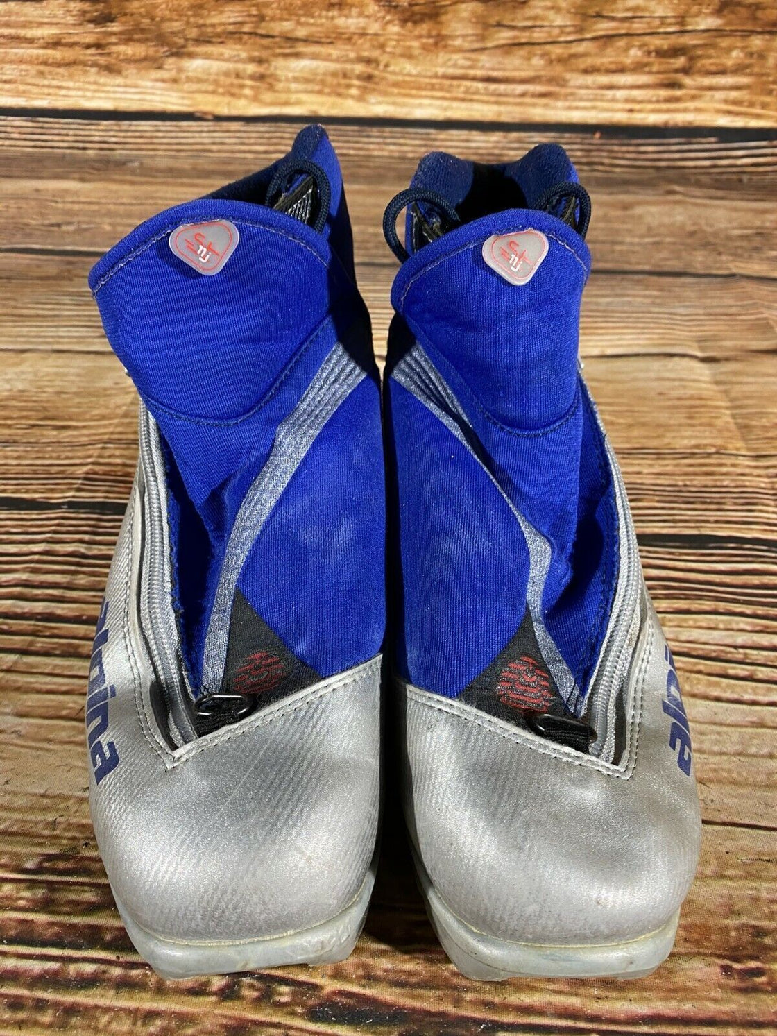 Alpina ST11J Nordic Cross Country Ski Boots Size EU39 US7 NNN bindings