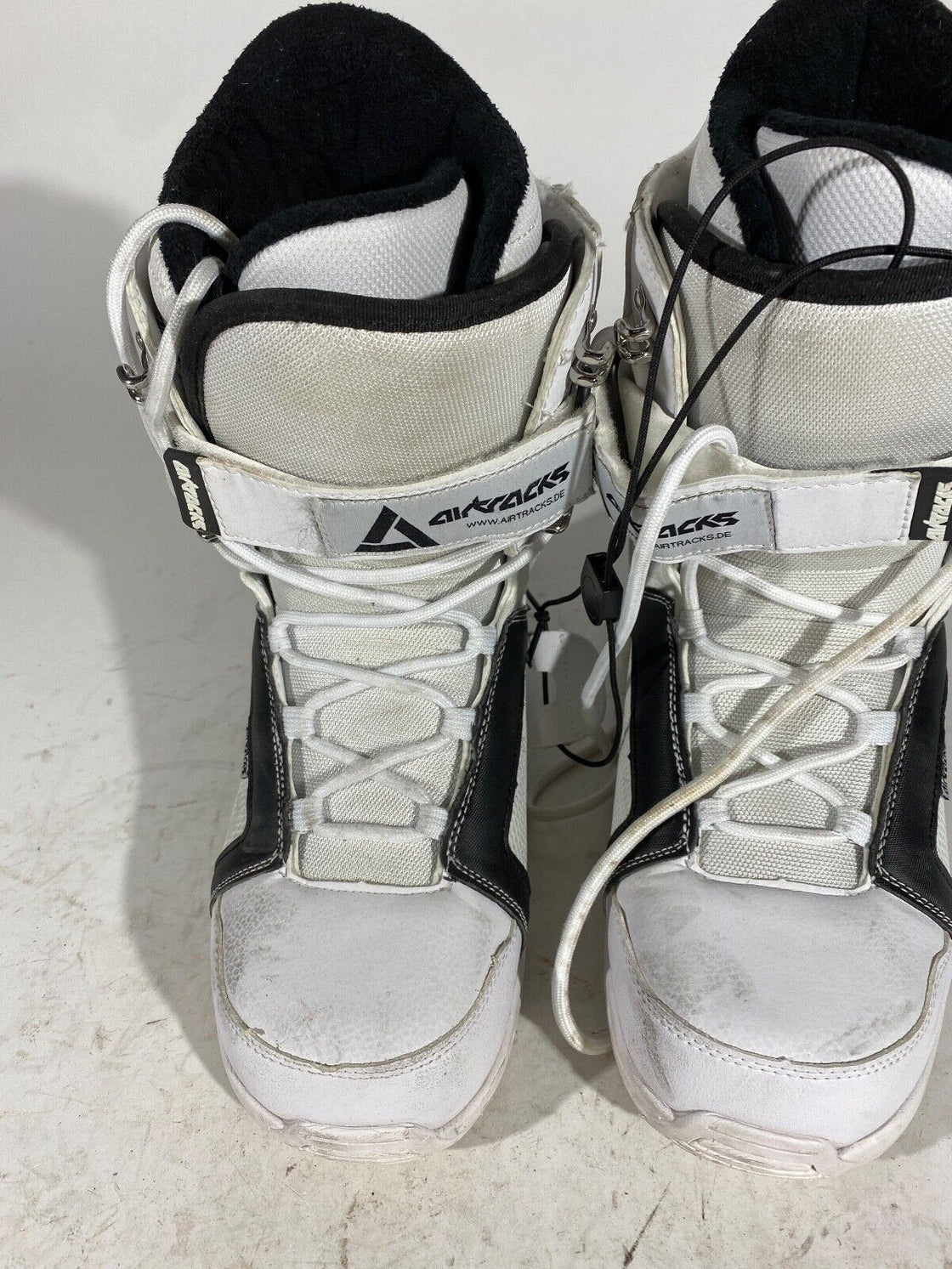 AIRTRACKS Snowboard Boots Ladies Size EU41, US9, UK8, Mondo 262 mm