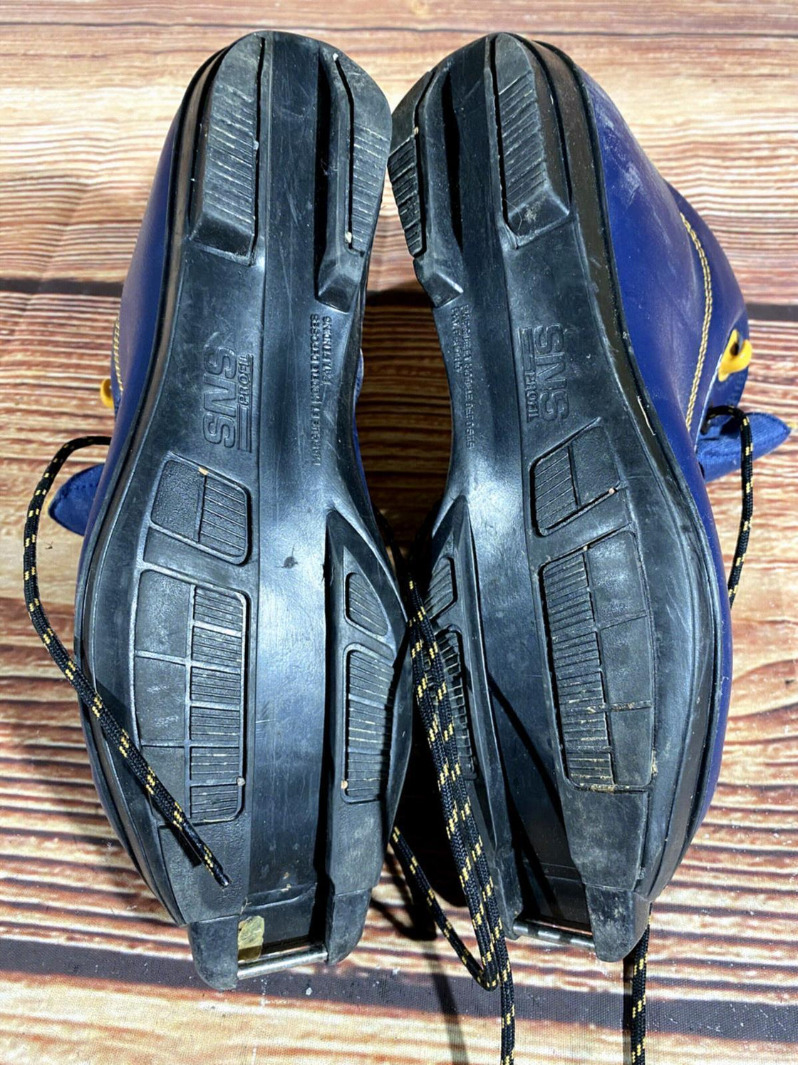 Salomon Nordic Cross Country Ski Boots Size EU39 US6 SNS Profil