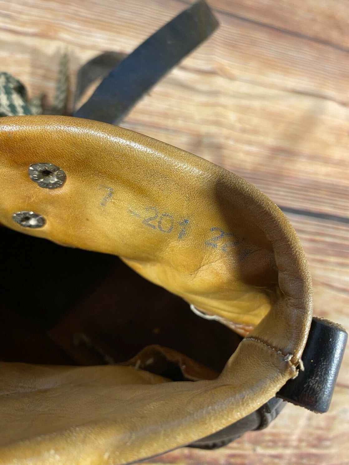 Handcrafted Vintage Leather Alpine Ski Boots US8, UK7, Mondo 260 Cable Bindings