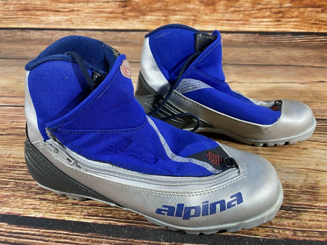 Alpina ST11 jr Nordic Cross Country Ski Boots Size EU39 US7 NNN bindings