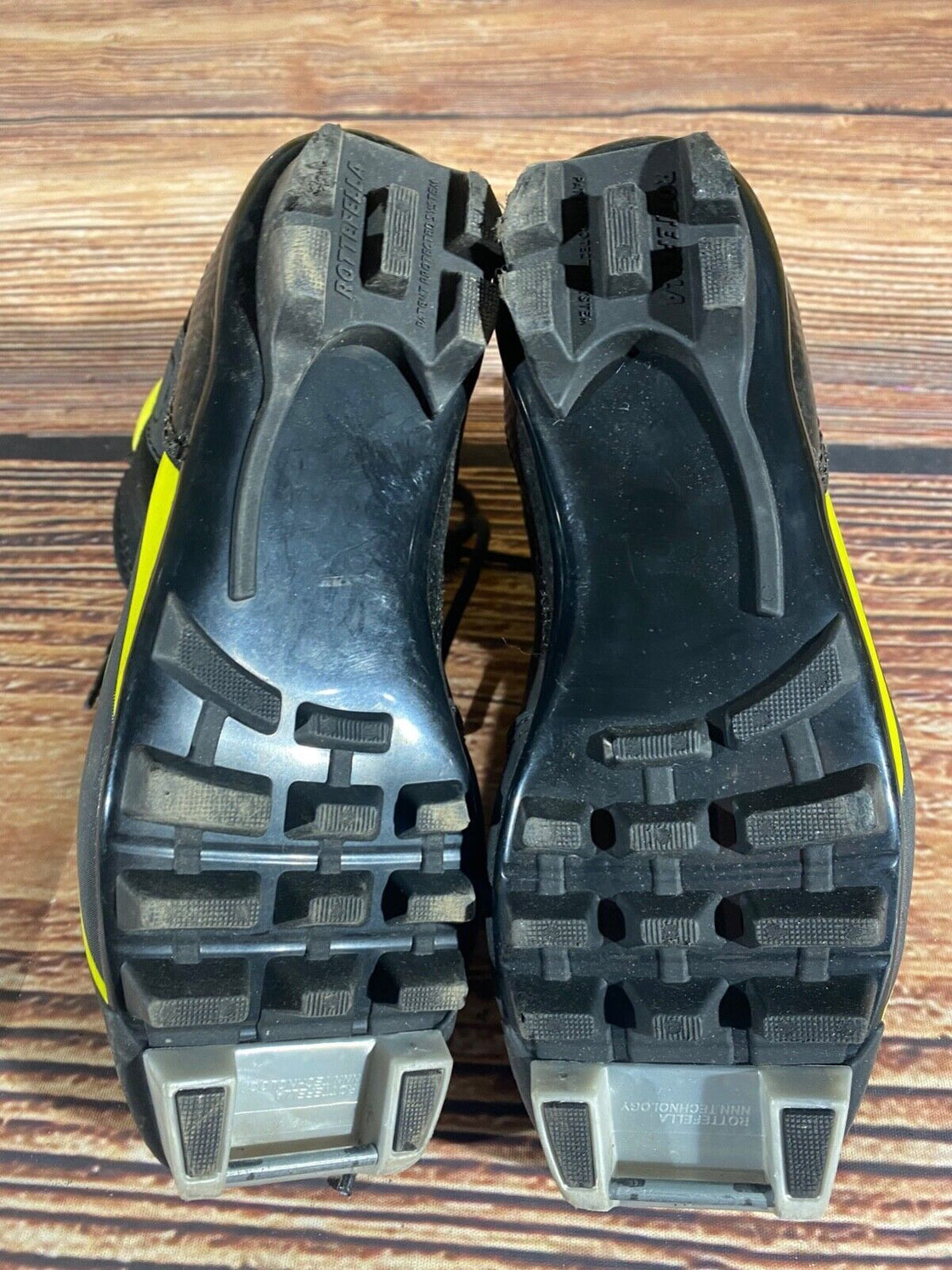 Fischer XJ Sprint Kids Cross Country Ski Boots Size EU35 US3.5 NNN F-480