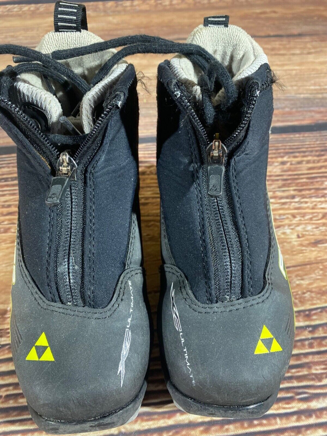 Fischer Ultimate Kids Nordic Cross Country Ski Boots Size EU29 US11 NNN F-532