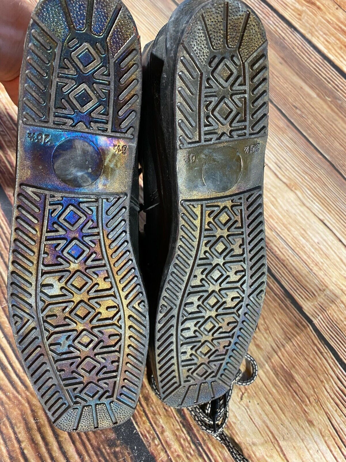 Vintage Alpine Ski Boots Downhill Skiing US7.5, UK6.5, Mondo 255 Cable Bindings